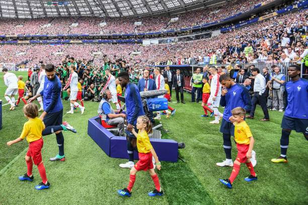 更是无数个 更是无数个